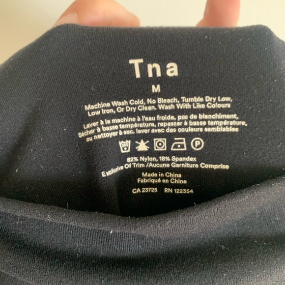 Aritzia Tna Black Classic Athletic High Rise Leggings size Small - Picture 6 of 6